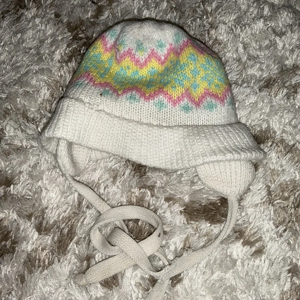 Vintage 80s Baby Kids Toddler Girls Hat Winter Pastel White Pink Yellow Knit